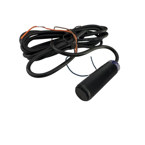 Schneider xu1p18pp340 photoelectric sensor 12-24dc